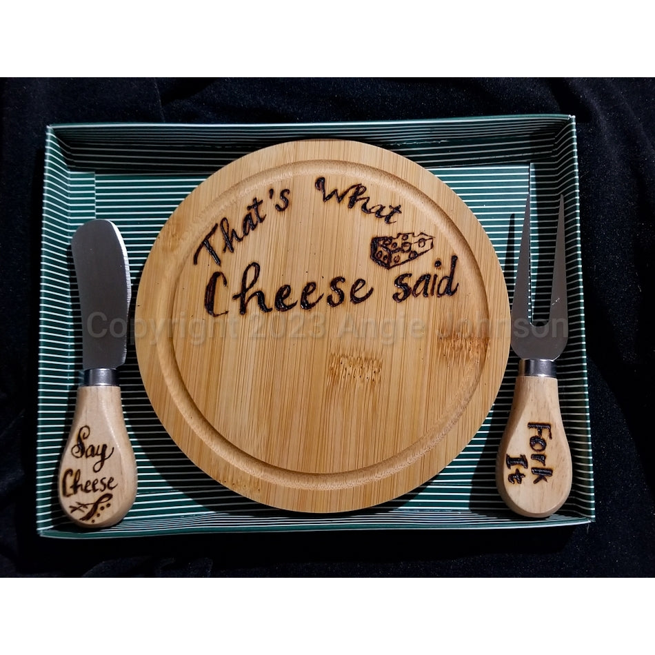 Round Cheese Board with Knife and Fork - Freehand Burning, Variety